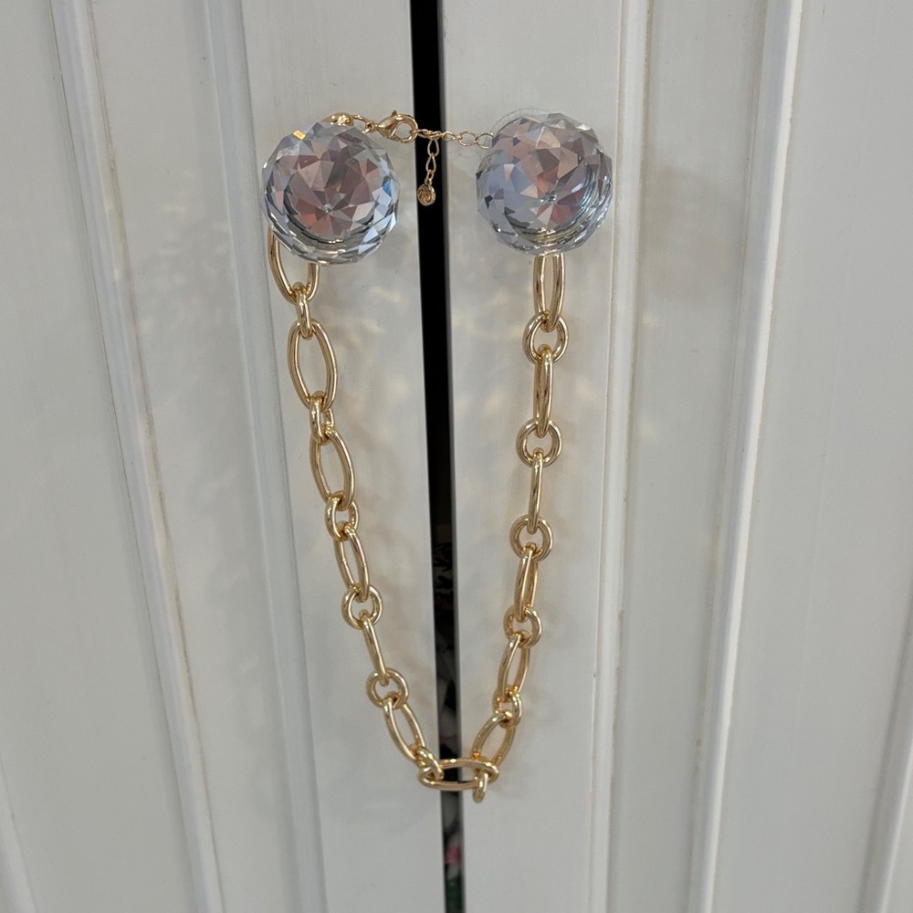 Elegant Gold Chain Necklace Costume - Picture 3 of 4